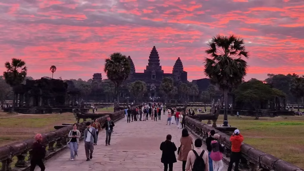 Angkor Wat sunrise or sunset tour